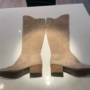Dr. School’s Tan Suede Boots.